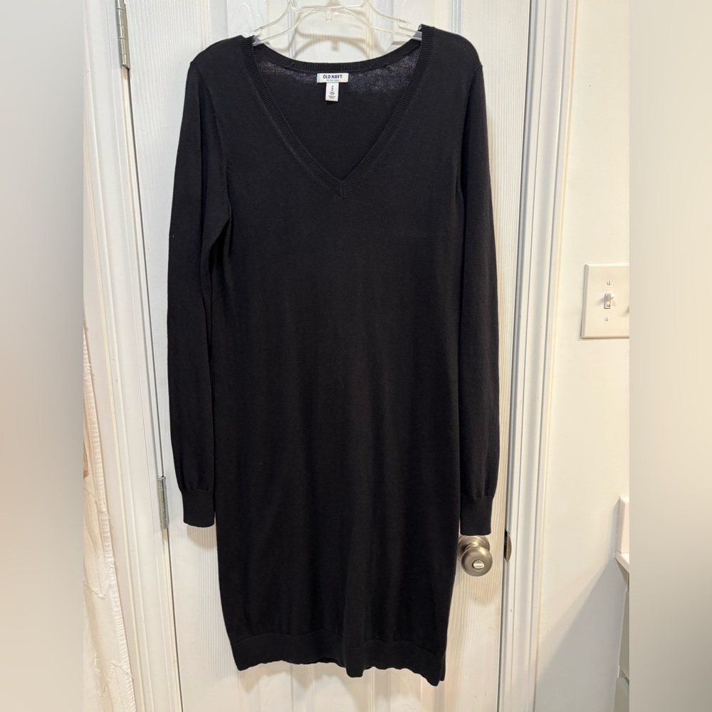 Old Navy Black V-Neck Dress